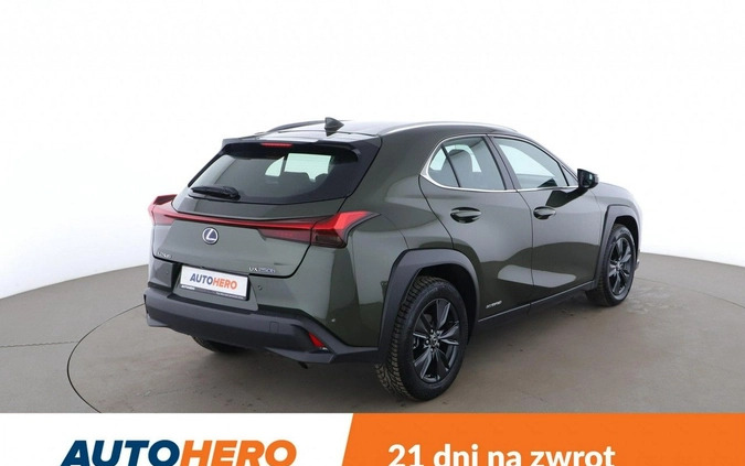 Lexus UX cena 137900 przebieg: 57044, rok produkcji 2022 z Pyskowice małe 436